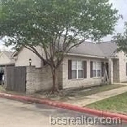 Rent this 3 bed townhouse on 666 Townplace Drive in College Station, TX 77840