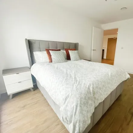 Rent this 1 bed apartment on Railway Street in Leeds, LS9 8HB
