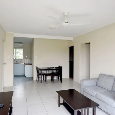 Image 4 - Yarroon Street, Gladstone Central QLD 4680, Australia - Apartment for rent