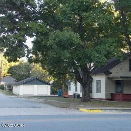 Image 5 - 1003 Cherokee Avenue, Seneca, Newton County, MO 64865, USA - House for sale