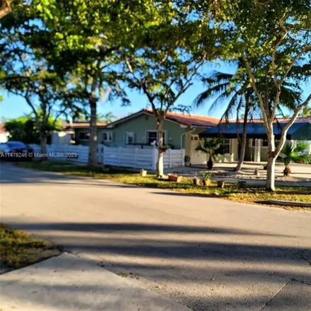 Image 3 - 12945 Cherry Road, Keystone Islands, North Miami, FL 33181, USA - House for sale