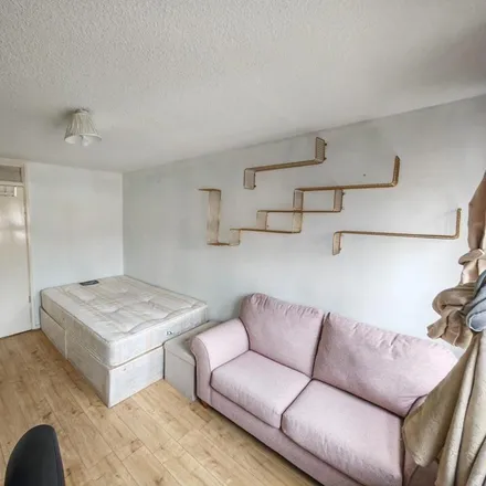 Rent this 1 bed room on Parkhurst Road in London, E12 5QR