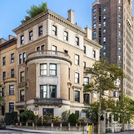 Buy this 8 bed house on 25 Riverside Drive in New York, NY 10023