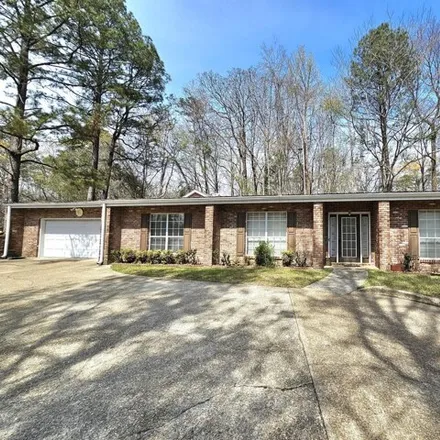 Image 1 - 499 Jackson Circle, Holly Hills, Columbus, MS 39705, USA - House for sale