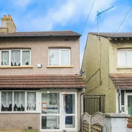 Buy this 3 bed house on Addiscombe Village shopping area in Teevan Road, London