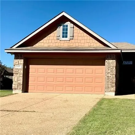 Buy this 3 bed house on 605 S Navajo Trl in McGregor, Texas