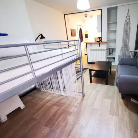 Rent this studio apartment on 16 Cité Griset in 75011 Paris, France