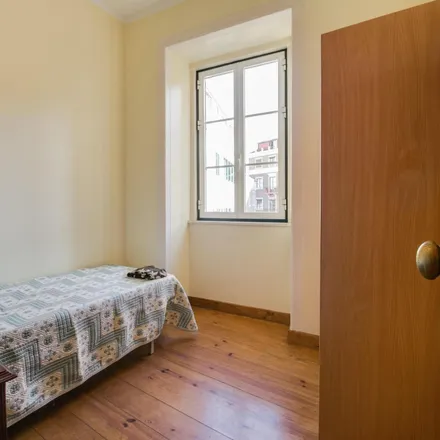 Rent this 3 bed room on Travessa do Norte à Lapa in 1200-601 Lisbon, Portugal