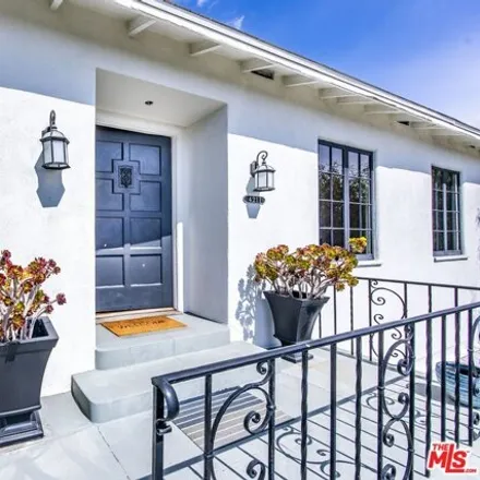 Image 1 - 4205 Cromwell Avenue, Los Angeles, CA 90027, USA - House for rent