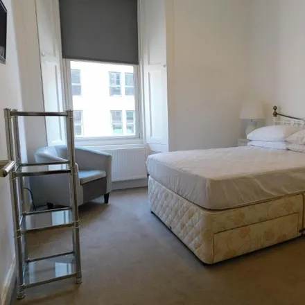 Image 9 - 32 Grove Street, City of Edinburgh, EH3 8AT, United Kingdom - Apartment for rent