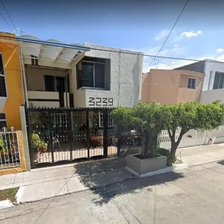 Buy this 3 bed house on Justo Sierra in Calle Francisco López de Gomara, 44860 Guadalajara