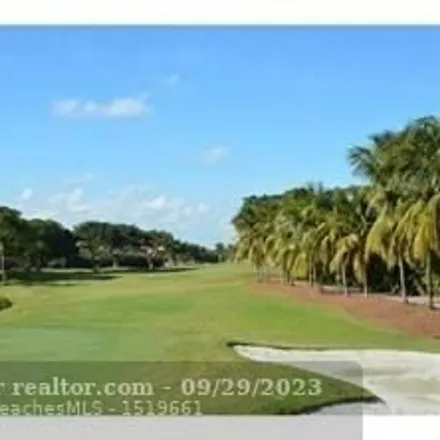 Image 6 - Three Islands Boulevard, Hallandale Beach, FL 33009, USA - Condo for sale