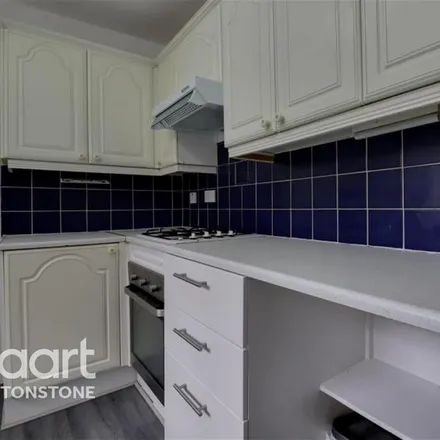 Image 9 - 34 Southwell Grove Road, London, E11 4PP, United Kingdom - Townhouse for rent