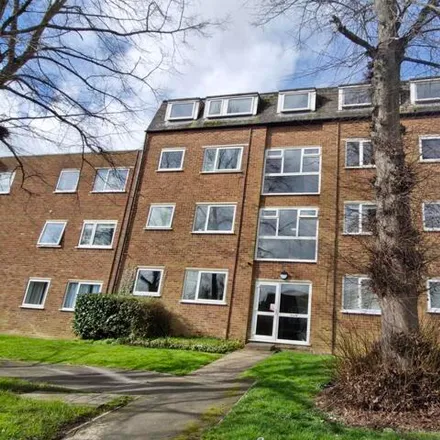 Rent this 2 bed apartment on Greenhills in Ware, SG12 0XQ
