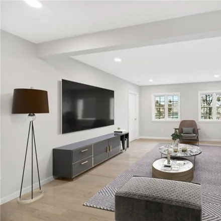 Image 1 - 134-40 224th Street, New York, NY 11413, USA - House for sale