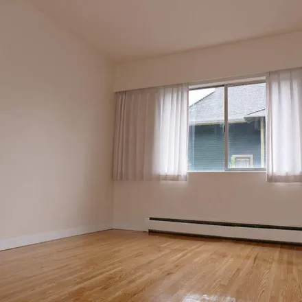 Image 3 - Cameo Manor, 1120 Barclay Street, Vancouver, BC, Canada - Apartment for rent