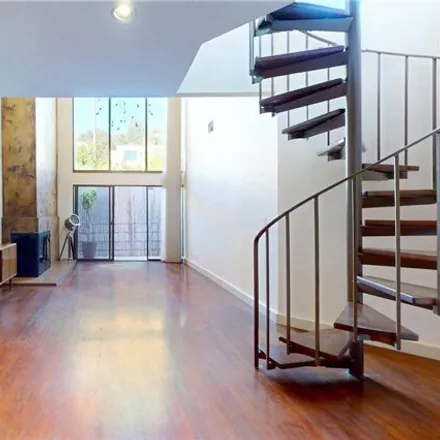 Image 7 - 1169 Larrabee Street, West Hollywood, CA 90069, USA - Condo for sale