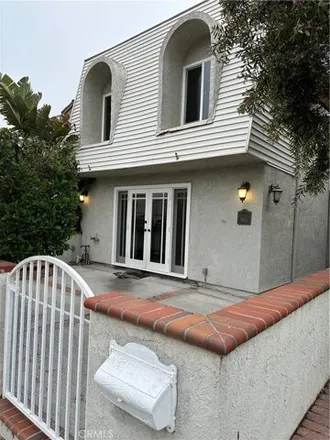 Rent this 3 bed house on 503 19th Street in Huntington Beach, CA 92648