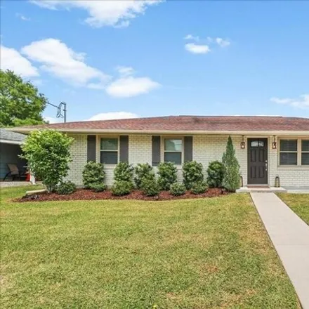 Buy this 4 bed house on 2405 Haring Road in Willowdale, Metairie