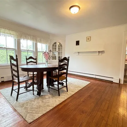 Rent this 4 bed apartment on 410 New Suffolk Road in Cutchogue, Southold