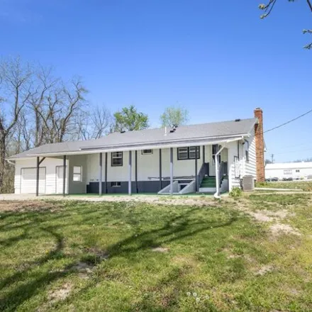 Image 9 - 401 South Water Street, Keytesville, Chariton County, MO 65261, USA - House for sale