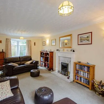 Image 2 - Kingsley Close, Hartford, Cheshire, Cw8 - House for sale