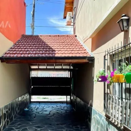 Buy this 3 bed house on Diagonal 69 - José León Suárez 7000 in Villa Godoy Cruz, B1655 ABA José León Suárez