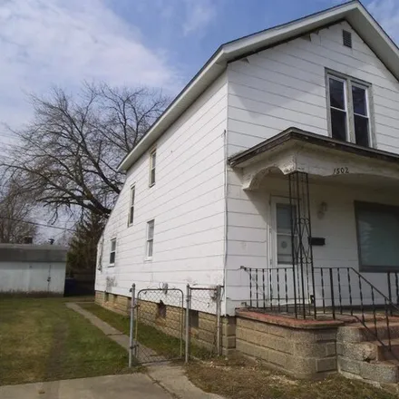 Buy this 3 bed house on 1520 Stanton Street in Bay City, MI 48708