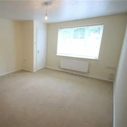 Image 4 - 15 Corral Close, Swindon, SN5 5UX, United Kingdom - House for rent
