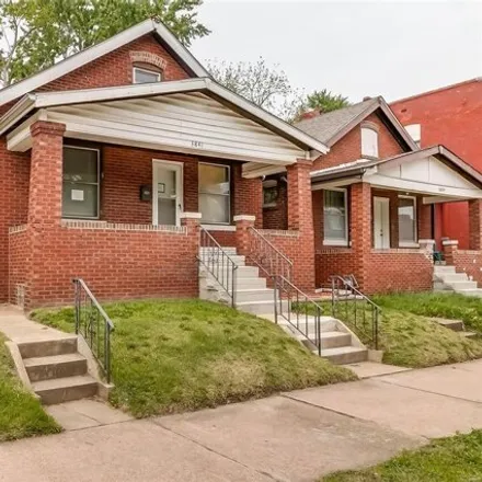 Buy this 3 bed house on 3865 Oregon Avenue in St. Louis, MO 63118