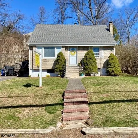 Buy this 3 bed house on 21 Seneca Avenue in Middletown, Rockaway Township