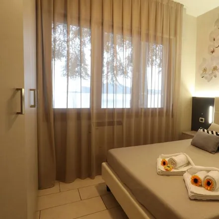 Rent this 2 bed apartment on 25010 San Felice del Benaco BS