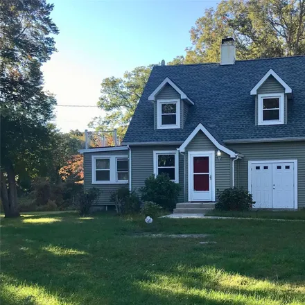 Buy this 3 bed house on 5 North Street in Manorville, NY 11949