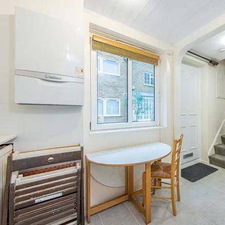 Image 3 - 22 Smallbrook Mews, London, W2 3BN, United Kingdom - House for rent