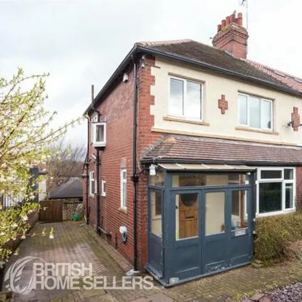 Buy this 3 bed duplex on Armley Grange Avenue in Leeds, LS12 3QN