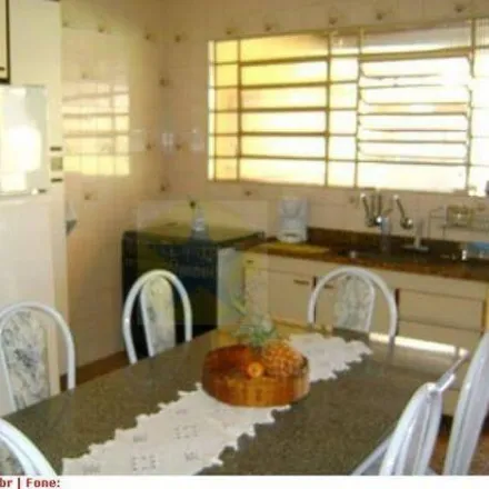 Buy this 3 bed house on Rua Presidente Vargas in Jardim das Cerejeiras, Atibaia - SP