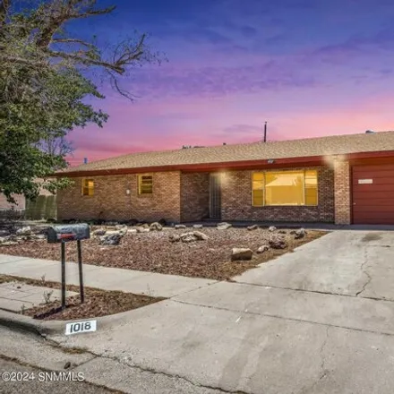 Buy this 4 bed house on 1018 Avondale Dr in Las Cruces, New Mexico