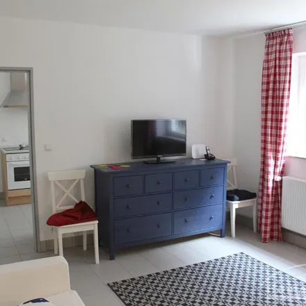 Rent this 2 bed apartment on Oberer Lindweg 56 in 53129 Bonn, Germany