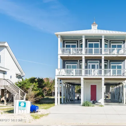 Image 1 - 206 West Beach Drive, Oak Island, Brunswick County, NC 28465, USA - House for sale