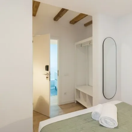 Image 3 - Carrer dels Escudellers, 26, 08002 Barcelona, Spain - Room for rent