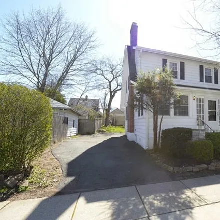 Image 1 - 6 Nishuane Road, Montclair, NJ 07042, USA - House for sale