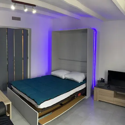 Rent this 1 bed house on 13110 Port-de-Bouc