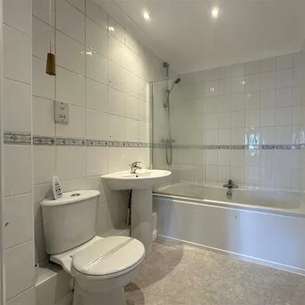 Image 5 - Iddesleigh Road, Bournemouth, BH3 7NF, United Kingdom - Apartment for sale