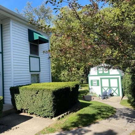 Rent this 2 bed house on Garfield's Beverage Warehouse in 320 West Virginia Street, Crystal Lake