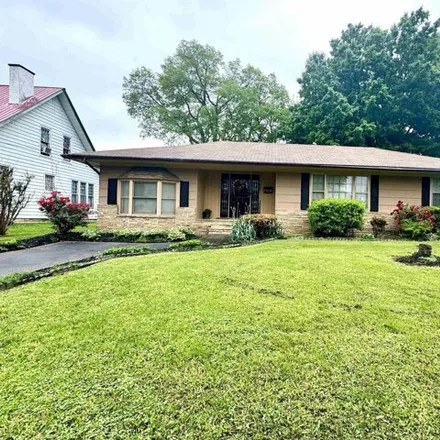 Buy this 4 bed house on 619 South 5th Street in Union City, TN 38261
