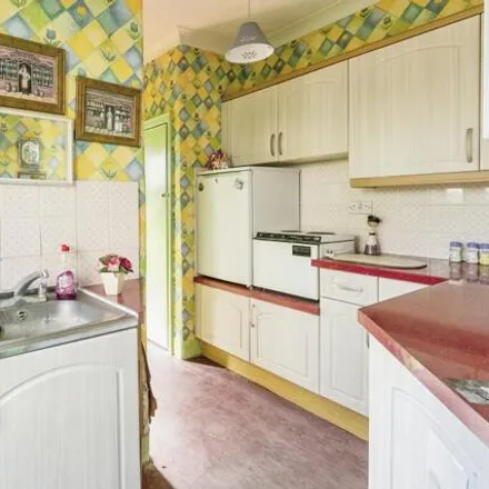 Image 3 - 27 Livingstone Road, Bournemouth, Christchurch and Poole, BH5 2AS, United Kingdom - Apartment for sale