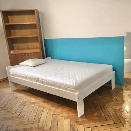 Rent this 4 bed room on Lwowska 11 in 00-660 Warsaw, Poland