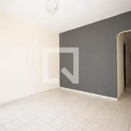 Rent this 3 bed house on QSB 5 in Taguatinga - Federal District, 72015-520