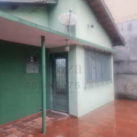Buy this studio house on Rua Giovanni Del Santo in Núcleo Colonial, Ribeirão Pires - SP