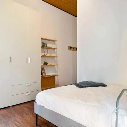 Rent this 4 bed room on Piazza Buozzi in Corso Lodi, 20135 Milan MI